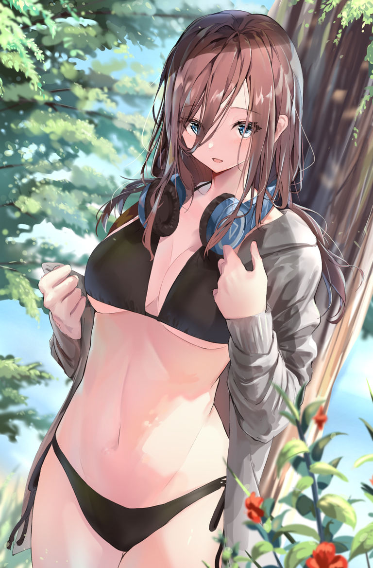 Drawings of girls wearing swimsuits and hoodies - I can't wait for summer! drawings, girls, hoodies, swimsuits, wearing 15 Drawings of girls wearing swimsuits and hoodies - I can't wait for summer!